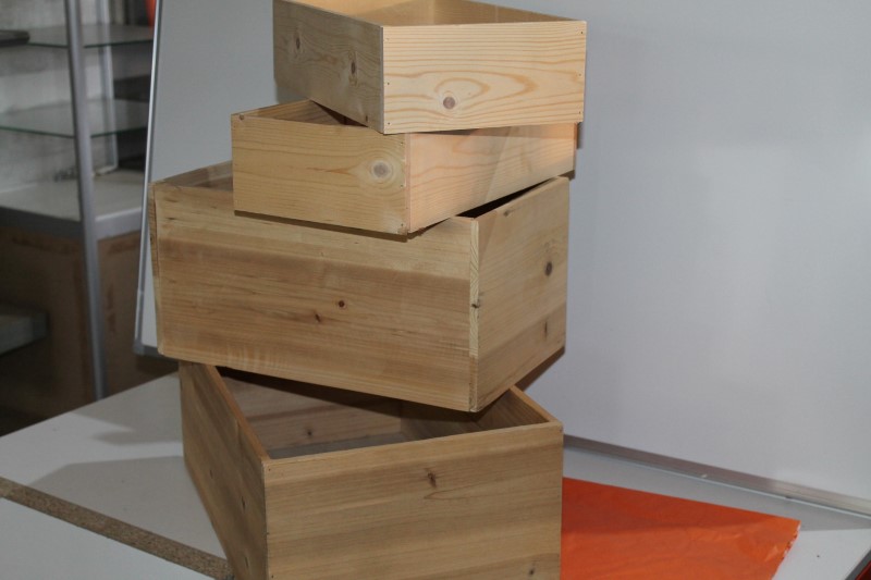 Houten opbergbakjes Klein 20x37x10, middel 24x40x20, groot 30x50x20