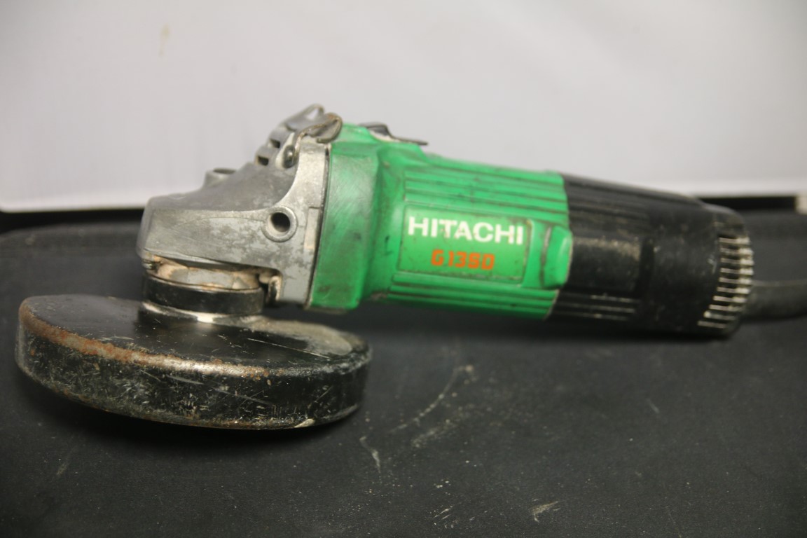 Машина углошлифовальная hitachi g13sd