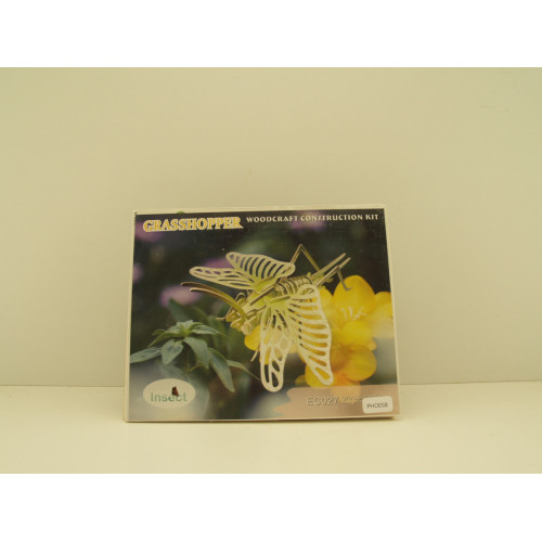 3d Puzzle Grasshopper Color 23 x 18 cm